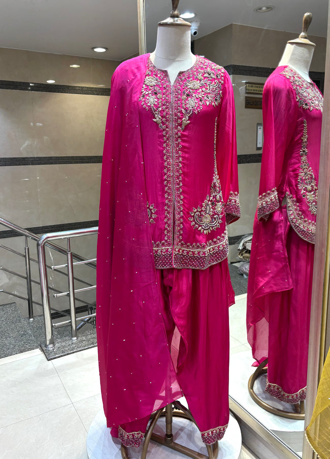A Regal fuchsia pink Farshi Set Hover Image
