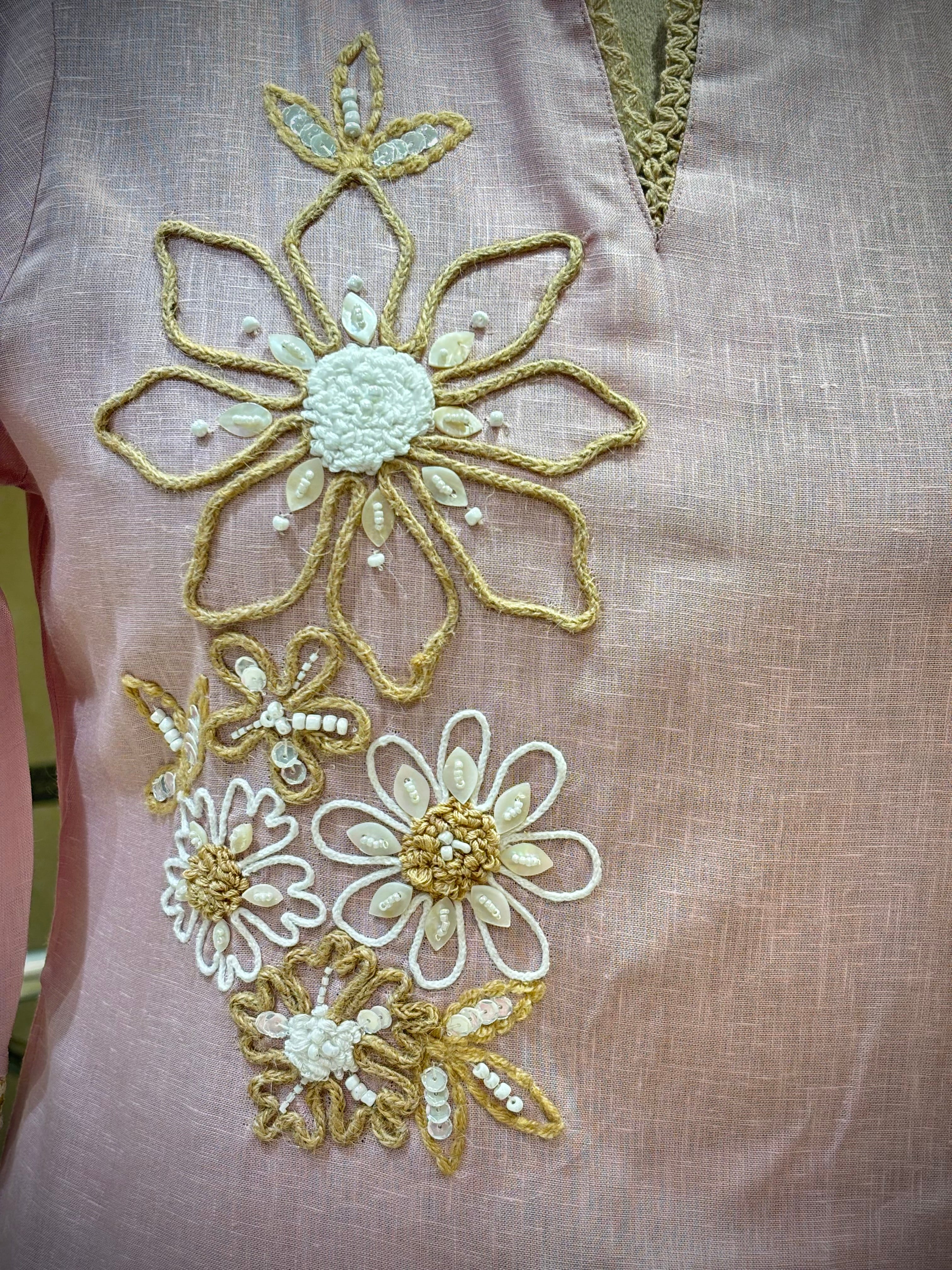 Pastel Lilac Embellished Kurta Set