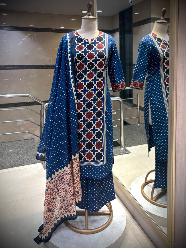 Indigo Geometric Ajrakh Print Kurta Set Hover Image