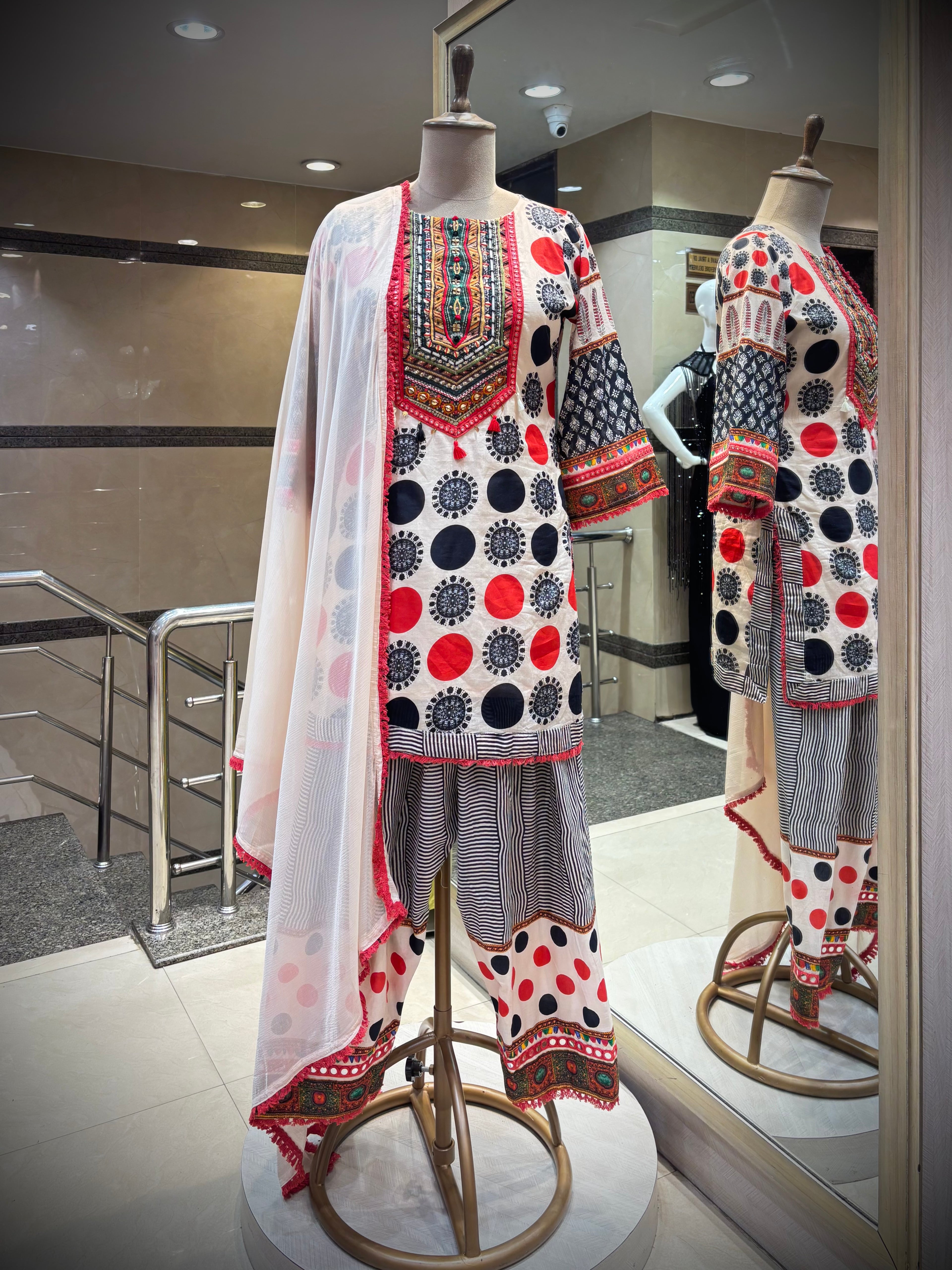 Geometric & Medallion Print Kurta Set