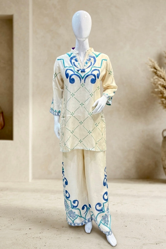 Straight kurti with a diamond lattice and scroll motif print Hover Image