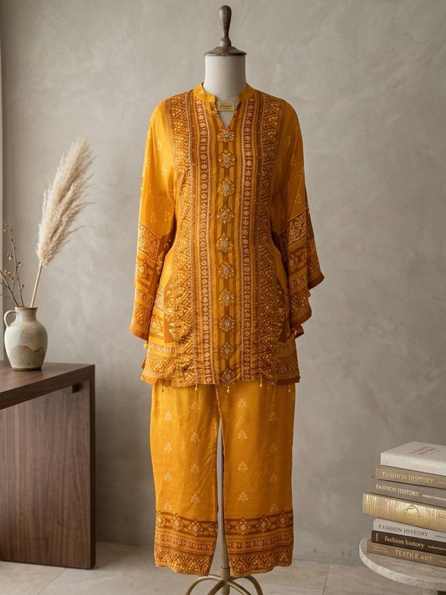 The Heritage Mirror Kaftan Suite Hover Image